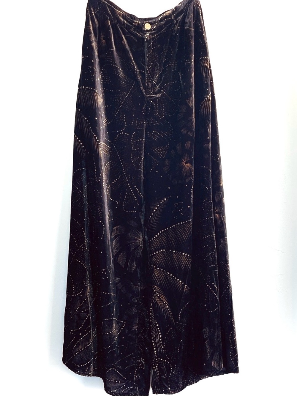 FARM Rio Black Velvet Wide-Leg Jumpsuit Pants with Subtle Starburst Print